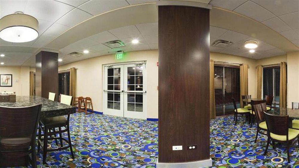 Holiday Inn Express Hotel & Suites Atlanta Airport West - Camp Creek By Ihg Esterno foto