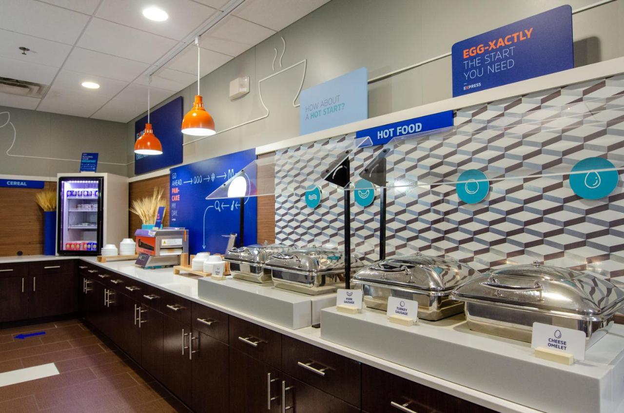 Holiday Inn Express Hotel & Suites Atlanta Airport West - Camp Creek By Ihg Esterno foto
