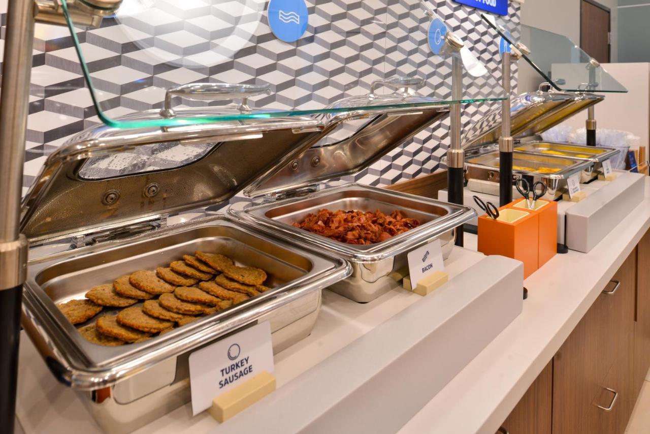 Holiday Inn Express Hotel & Suites Atlanta Airport West - Camp Creek By Ihg Esterno foto